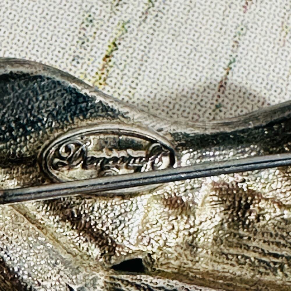 Signed DANECRAFT Vintage Silvertone Rhinestones Baby Grand Piano Pin Brooch - Picture 2 of 3